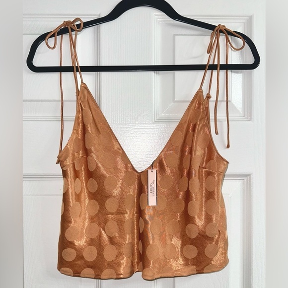 Victoria's Secret Polka Dot Top NWT XS - Picture 2 of 10